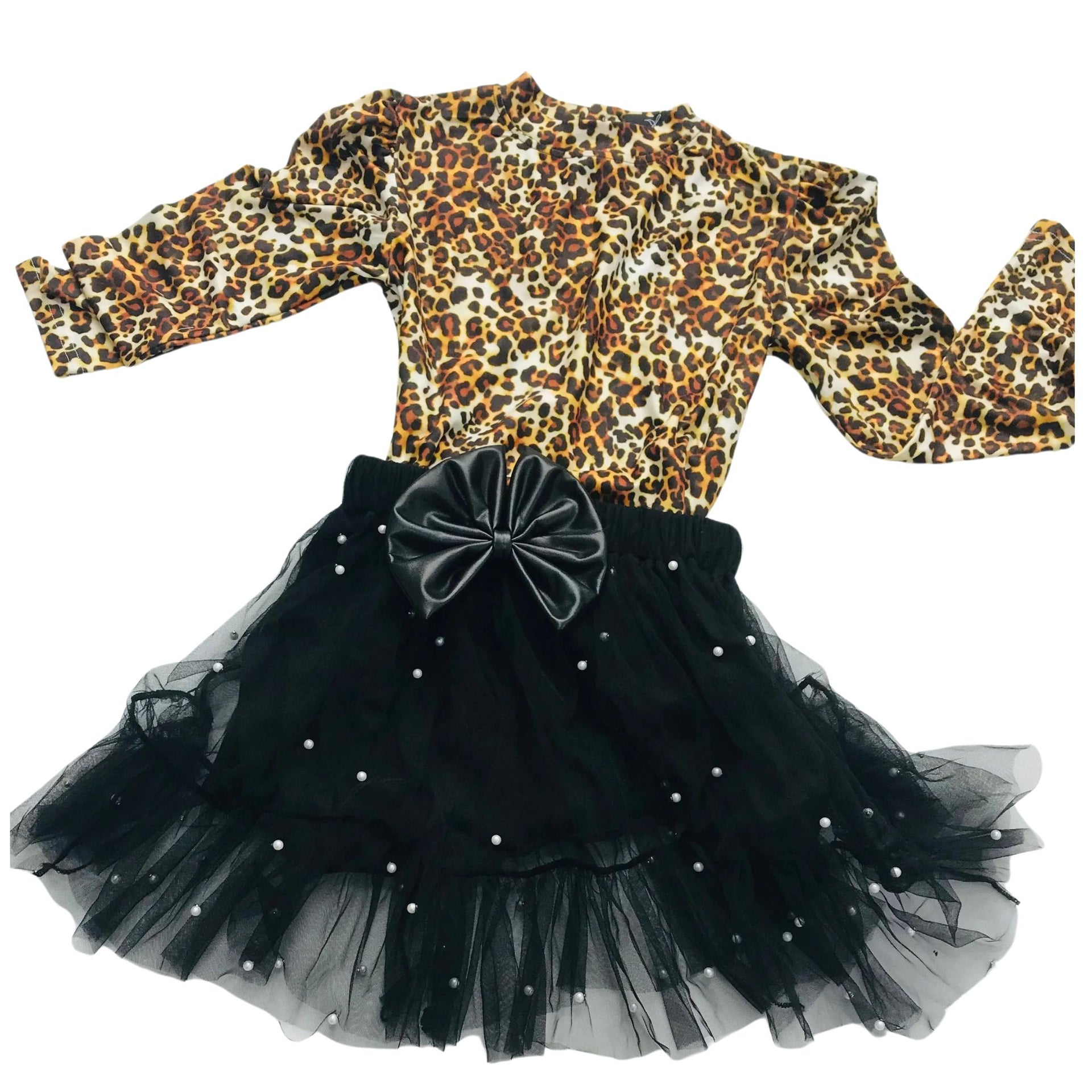 Untamed Chic Set – Cannon's Custom Creations - Main Image